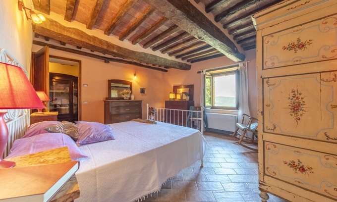 Casciano di Murlo Apartment | La Casina nel Borgo, lovely apartment in the heart of Chianti