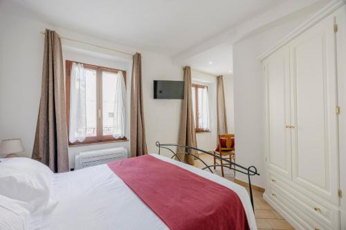 Assisi House | La Cattedrale Rooms