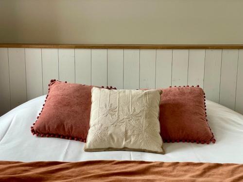Saint-Come-de-Fresne House | La Comète by Melrose