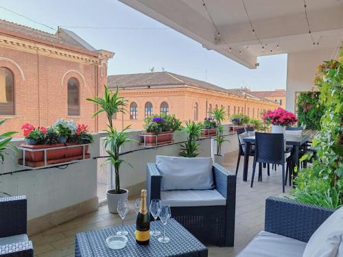 Rione XVI Ludovisi Apartment | La Dolce Vita Of Via Veneto - Prestigious Apartment With Wonderful Terrace In the Historic Center