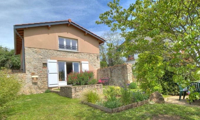 Thurins House | La Grange du Mathy - THURINS