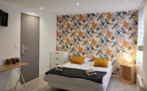 Valenciennes Apartment | La Mahana Room ~ Arrivée autonome ~ 2 personnes