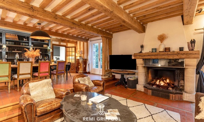 Barneville-la-Bertran Villa | La Maison de la Corniche – Enjoy an Authentic Stay in Normandy - 8 Pax
