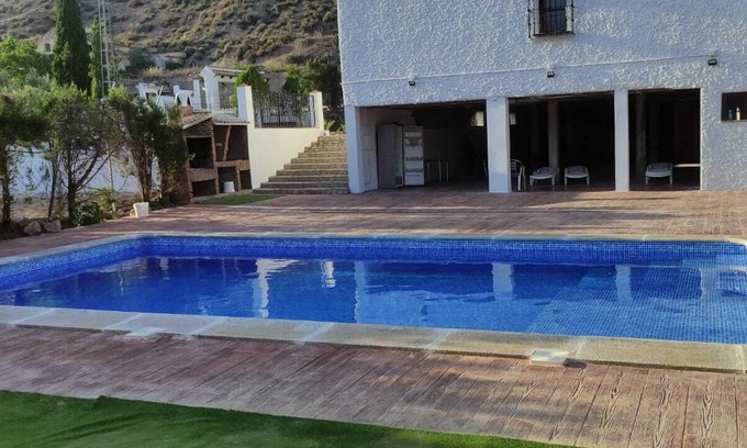Almedinilla House | La Masía de Córdoba House