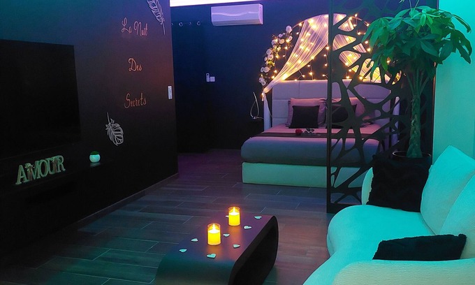 Roquebrune-sur-Argens Villa | LA NUIT DES SECRETS love room with jacuzzi and private sauna ♥️