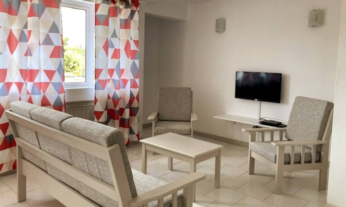 Forest Side Apartment | La Péninsule - Town Apartment in Curepipe