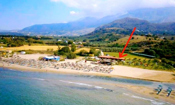 Georgioupolis Apartment | LA PALMA APARTMENTS 1,a beachfront paradise!