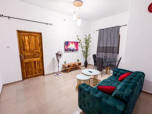 Lome Apartment | La perle océanique Calme et moderne près de l'océan