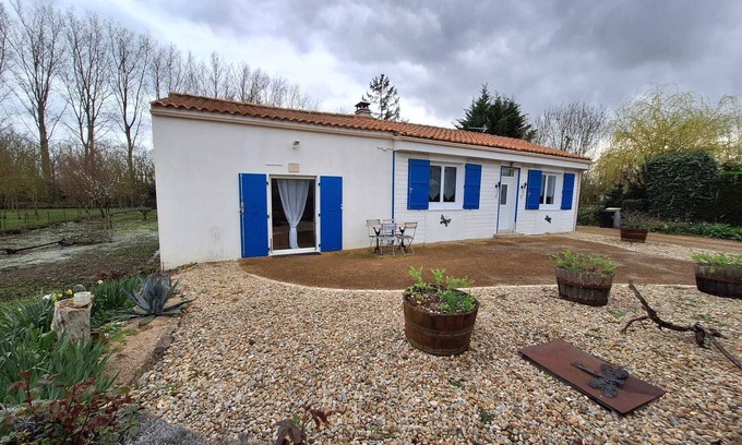 Maille House | La Petite Cabane au Coeur du Marais Poitevin