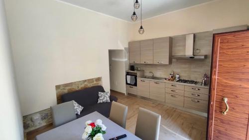 Fondi Apartment | La Piazzetta