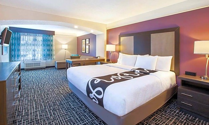 Florence Hotel | La Quinta Inn & Suites by Wyndham Cincinnati Airpt Florence