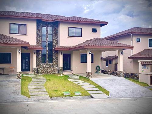 Alto Boquete House | La Rosalia, tu casa en Los Molinos, Boquete, Pmá