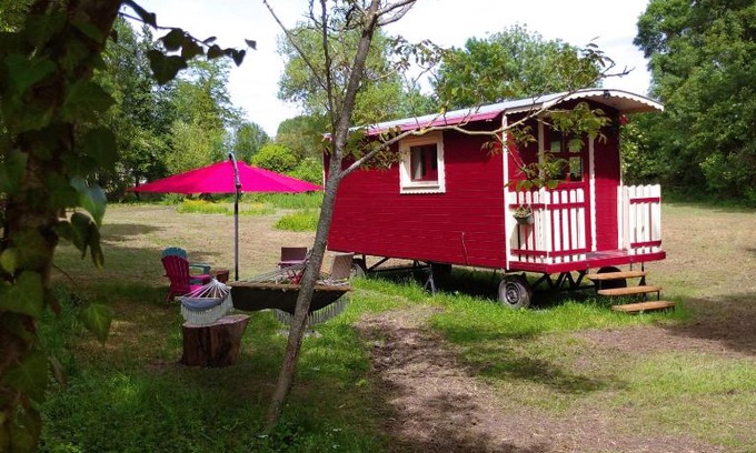 Le Vieil-Bauge House | La Roulotte Du Moulin De Palet