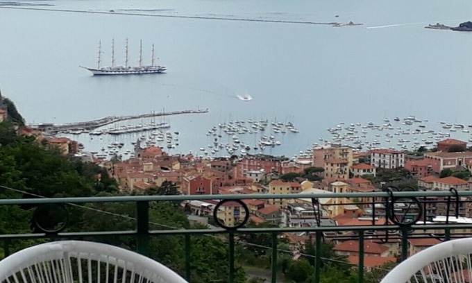 Lerici Apartment | La Serra di Lerici apartment Sea view