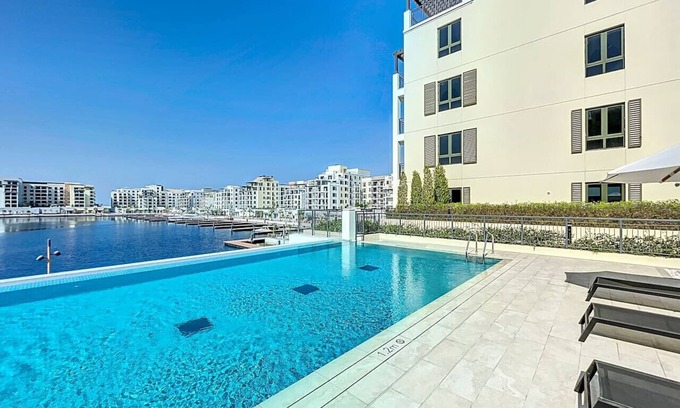 Dubai Apartment | La Sirene 3 - Elegant Two Bedroom in Jumeirah 1
