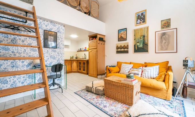 Argenteuil Apartment | La Tiny House Bohémienne