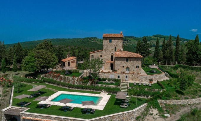 Greve in Chianti Villa | La Torre di Testa Lepre
