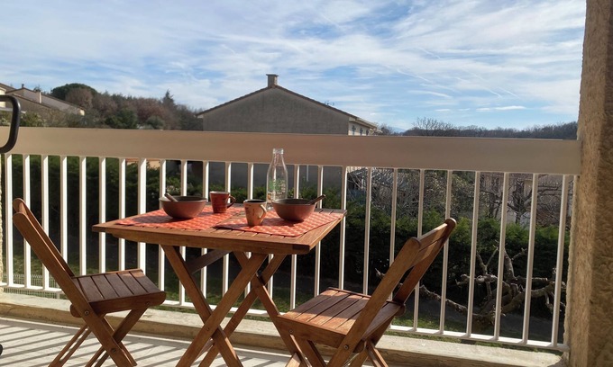 Montelimar Apartment | La Valériane: Air conditioning, balcony and private garage