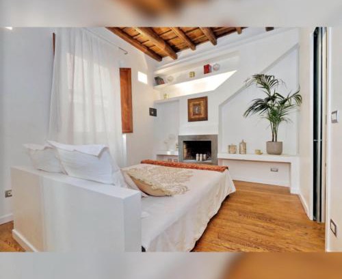 Rione VIII Sant'Eustachio Apartment | Labanca's Luxury Pantheon 2
