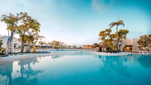 Playa Blanca Hotel | Labranda Alyssa Suite Hotel