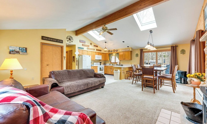 Pocono Lake Cabin | Lake Access & Game Room: Cabin in Pocono Mtns