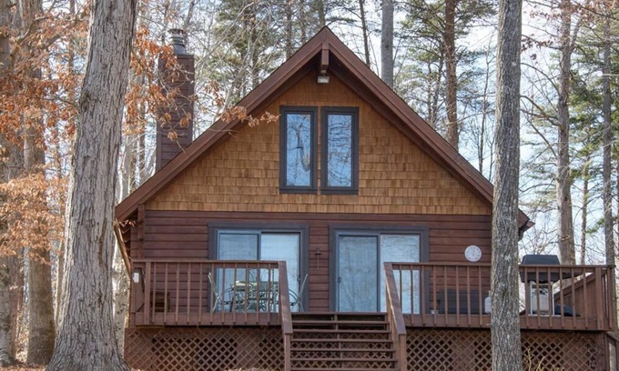 Bumpass Cabin | Lake Anna Sunrise- Waterfront Home, Wide Views, Public & Private Side Access