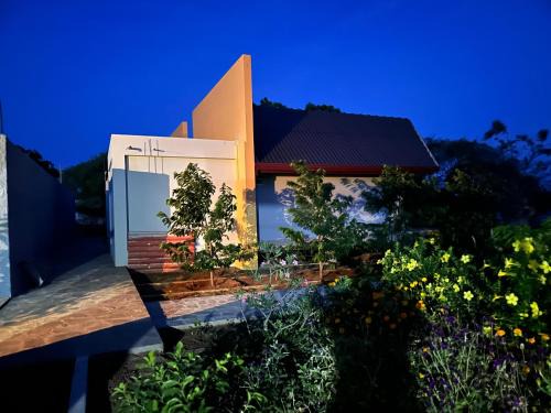 Yodakandiya Cabin | Lake Breeze Cabana Yala