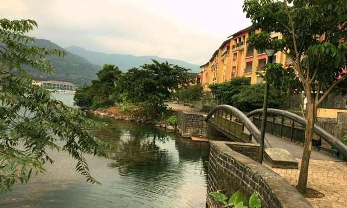 Lavasa Apartment | Lake facing 2bhk