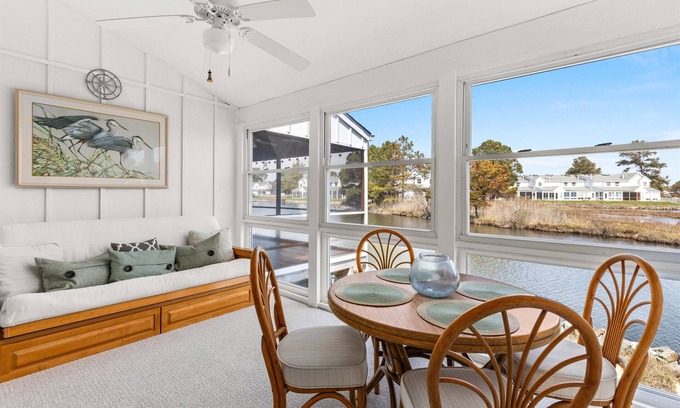 Selbyville House | Lake-front Mallard Lakes for 4