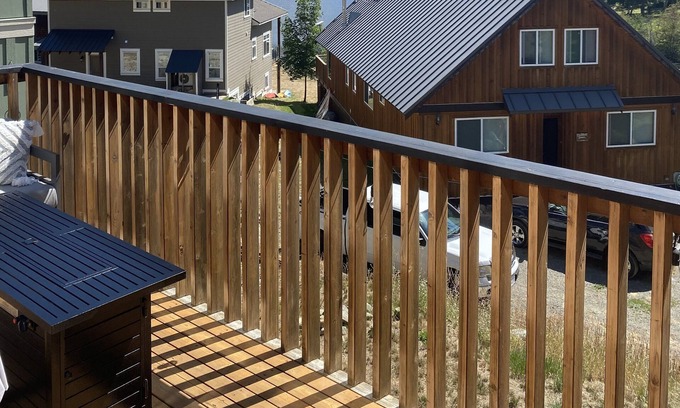 Barriere House | Lake house with lake views! I hour 15 minutes north of Kamloops