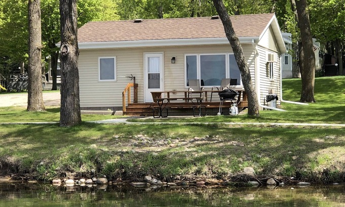 Miltona Cabin | Lake Miltona, MN Weekly Rental Cabin is located right on the beach.