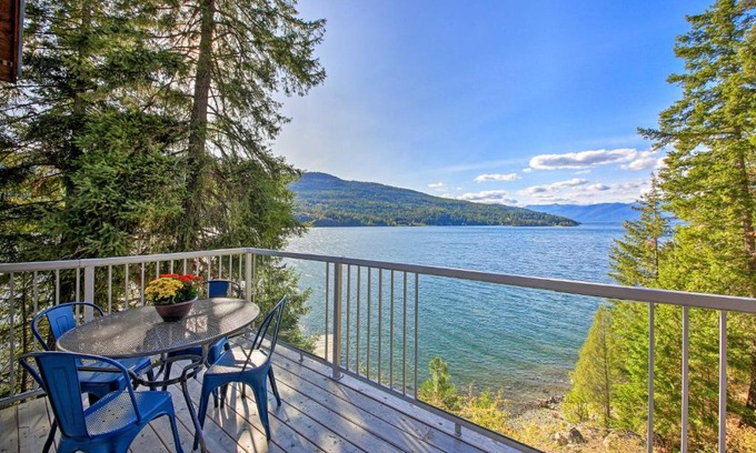 Sandpoint House | Lake Pend Oreille Home with Dock and Paddle Boards