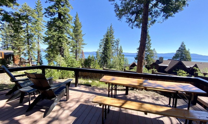 Tahoma Cabin | Lake View Cabin!*Steps from the beach!*Hot Tub,2bed 1.5bath.
