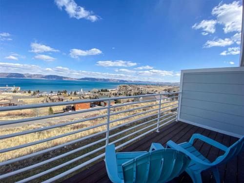 Harbor Village House | Lake View Condo 942 4