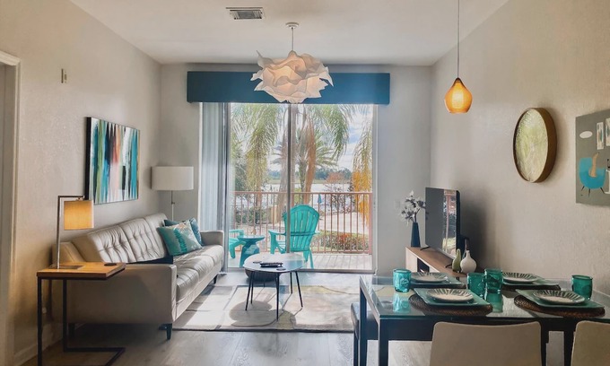 Florida Central Atlantic Coast Apartment | Lake View Treasure in Orlando