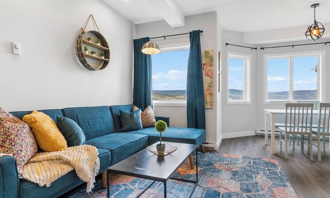 West Kelowna Estates House | Lake Views Beach Suite - 6 min to downtown Kelowna
