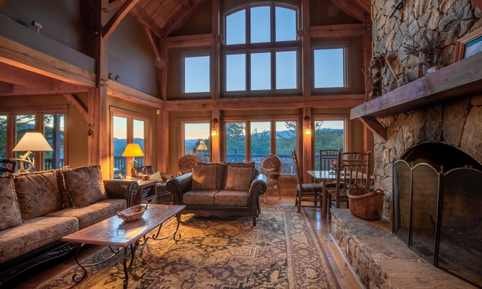 Bryson City Cabin | Lake Views, Luxury,HotTub,Game Rm! 5bed/4.5bath!