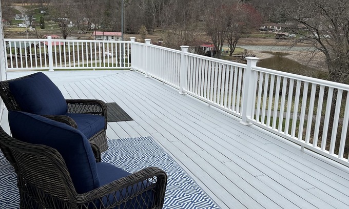 Waverly House | Lake Whitetail Cottage 3/2 with a carport & large back porch.