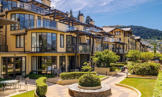 Queenstown Apartment | Lakefront at 911 The Beacon | Studio