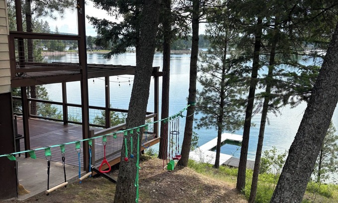 Bigfork Cabin | Lakefront cabin 6-bedroom-Echo Lake Bigfork- Private dock- Sleeps 14