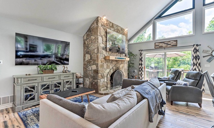 Osage Beach House | Lakefront Family Retreat in Osage Beach!