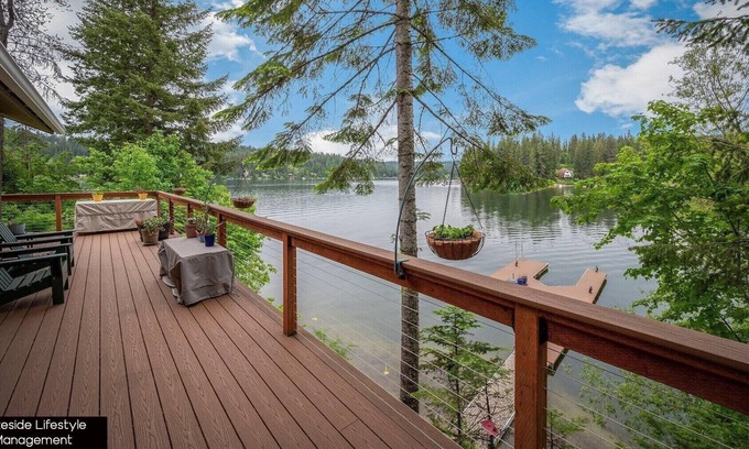 Hayden House | Lakefront Fun On Hayden Lake! Sleeps 12 on Quiet Bay wWater Toys & So Much More