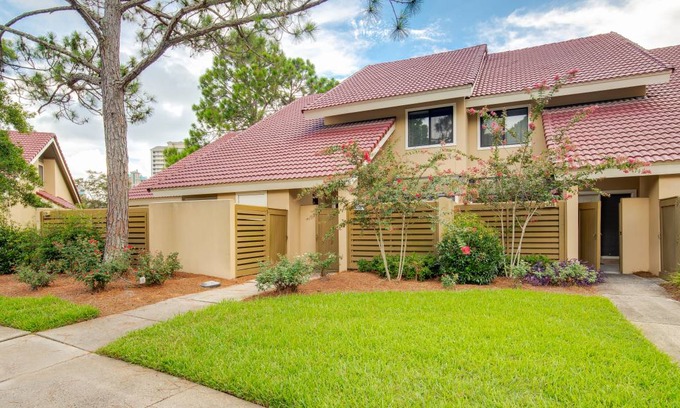 Sandestin House | Lakefront - New Golf Cart - Walk to the Beach
