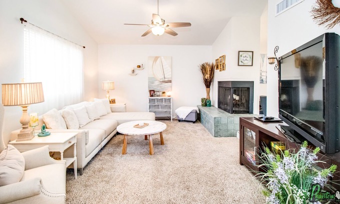 Dobson Ranch House | Lakefront Paradise in Great Mesa Neighborhood!