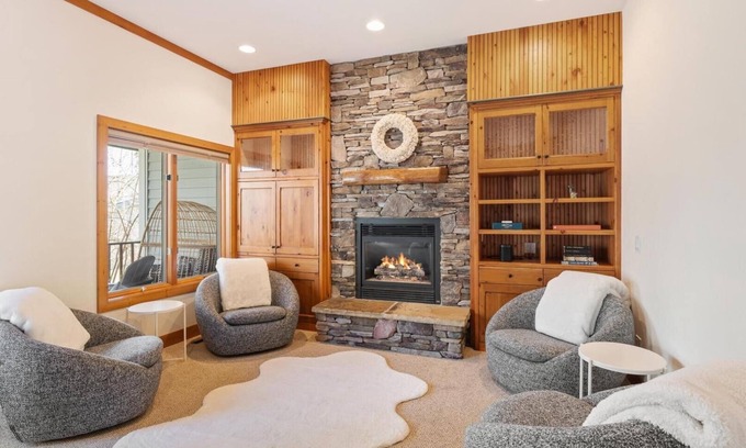 Whitefish House | Lakefront Property- Newly Updated Four Bedroom House, Sleeps 10