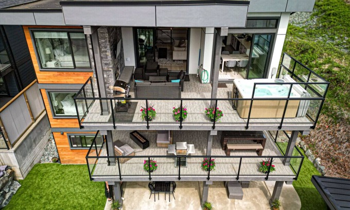 Youbou House | Lakefront Retreat with a Sauna, Hot Tub & Private Beach Access