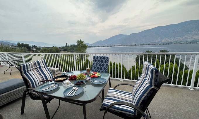 Okanagan-Similkameen House | Lakefront suite