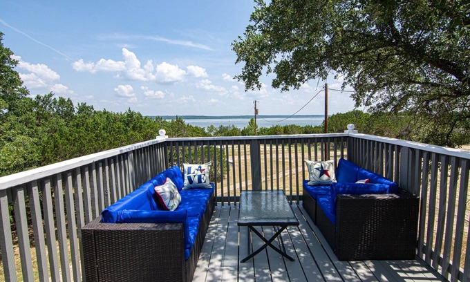 Morgan House | Lakeside Retreat on Lake Whitney | Game Room, Hammock Area | Family-Friendly Fun