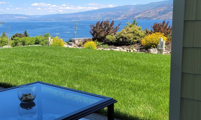 Central Okanagan House | Lakeview Luxury Suite