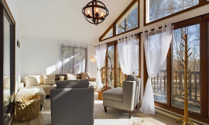 Pocono Lake Cabin | Lakeview - Rustic - Master Suite